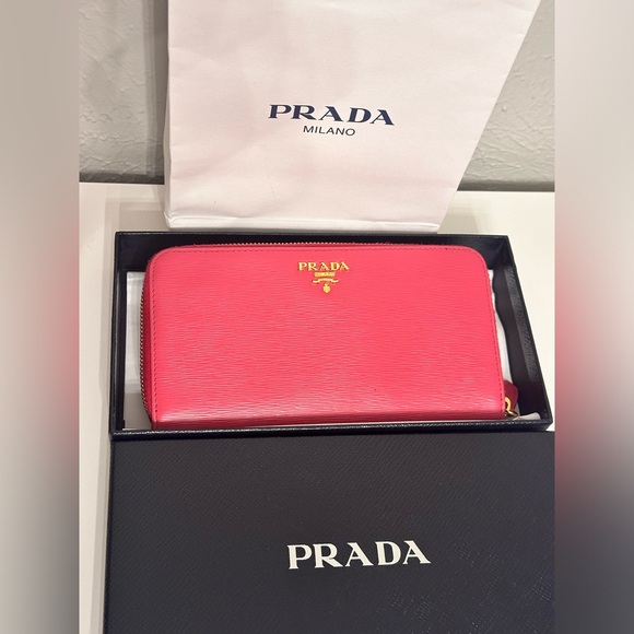 AUTHENTIC Prada Zip Around Long Wallet|Prada Vitello Move Zip Around Wallet - Picture 8 of 8
